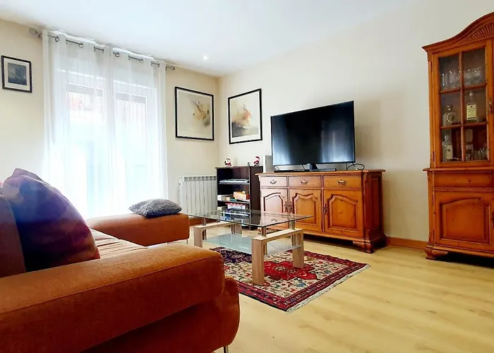 Despertar En Leon, Al Lado De La Catedral