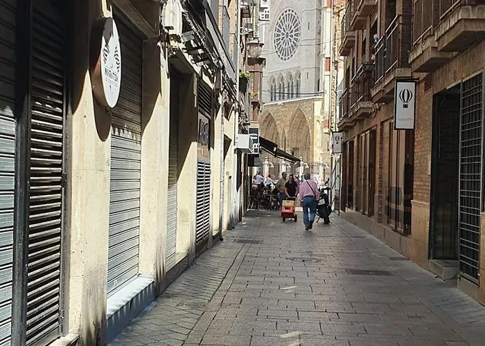 Despertar En Leon, Al Lado De La Catedral 公寓 *