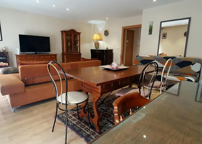 Despertar En Leon, Al Lado De La Catedral * 莱昂